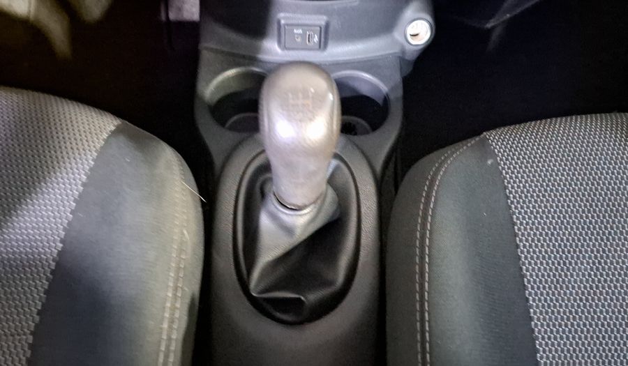 Nissan Versa 1.6 ADVANCE Sedan 2019