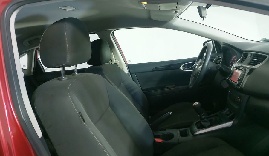 Nissan Sentra 1.8 ADVANCE Sedan 2019