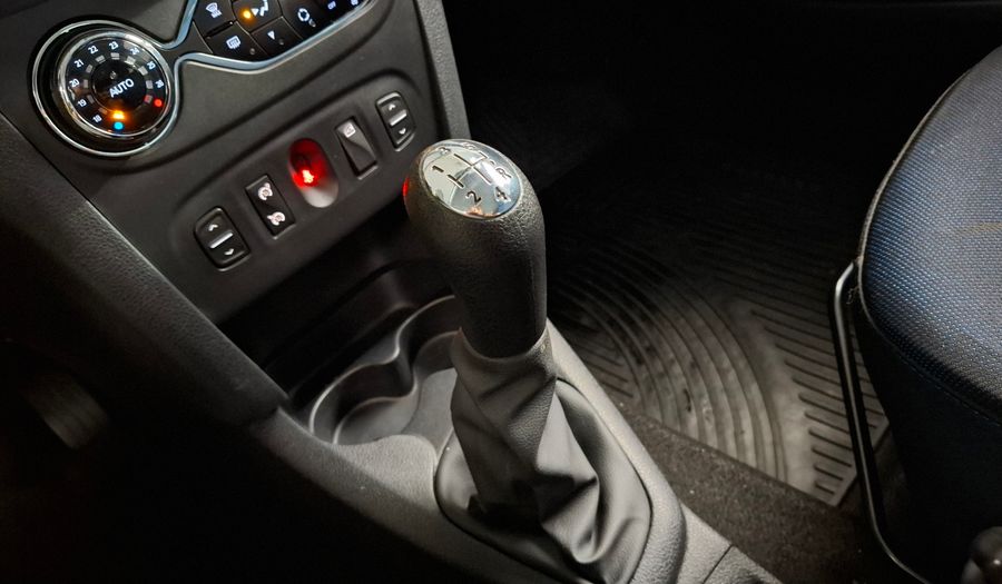 Renault Sandero 1.6 PRIVILEGE Hatchback 2017