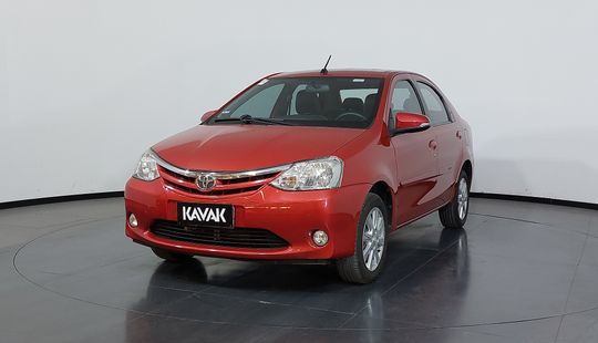 Toyota • Etios