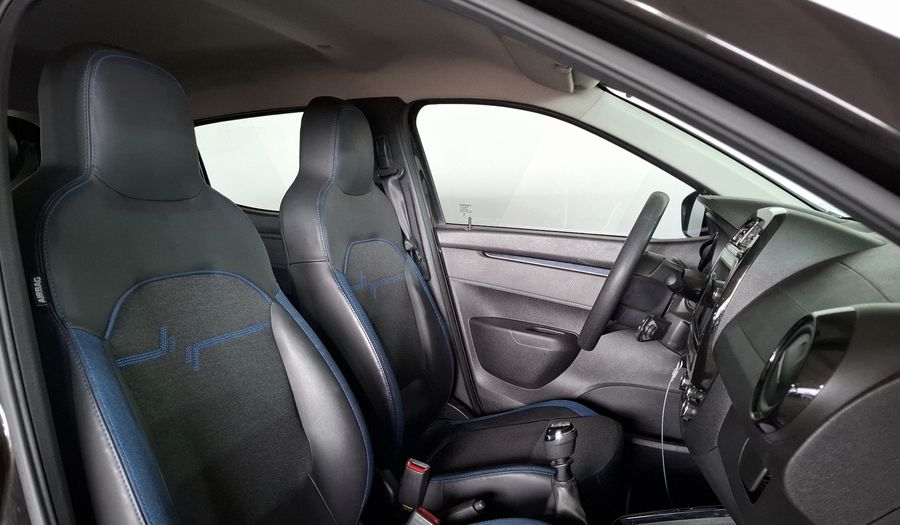 Renault Kwid 1.0 ICONIC Hatchback 2025