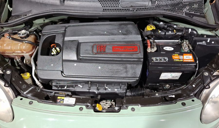Fiat 500 1.4 TRENDY MT Hatchback 2015