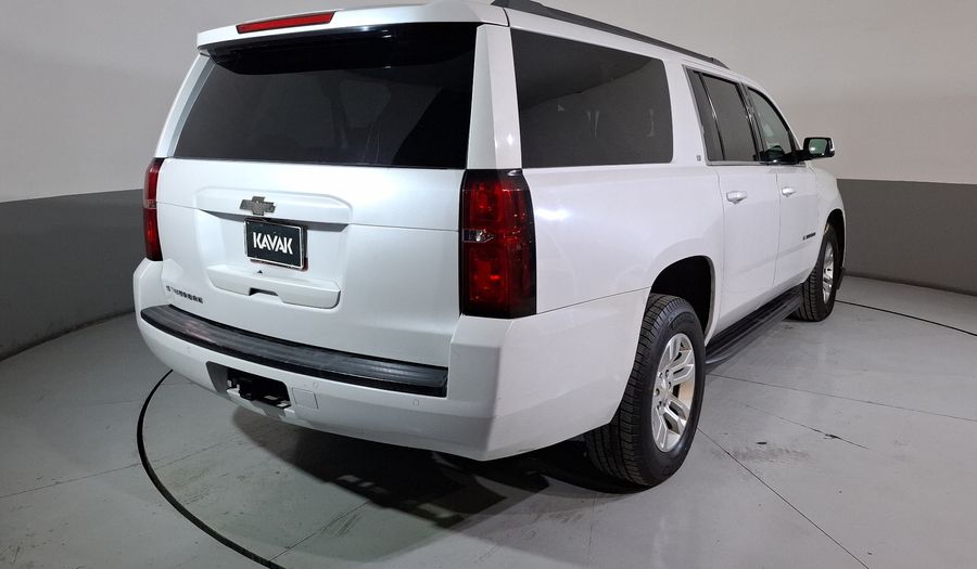 Chevrolet Suburban 5.3 B LT AT Suv 2017