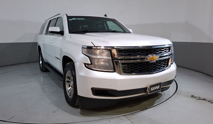 Chevrolet Suburban 5.3 B LT AT Suv 2017