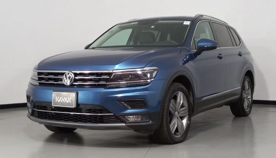 Volkswagen • Tiguan