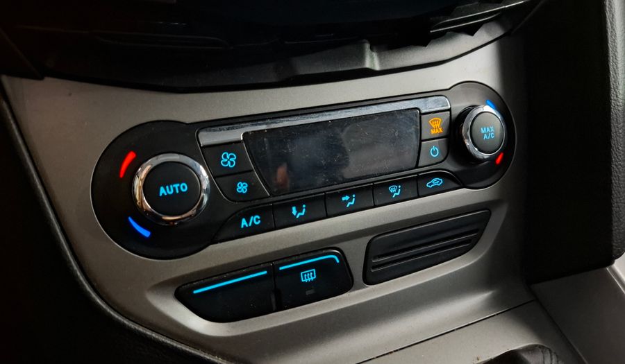 Ford Focus Iii 2.0 SE Hatchback 2015