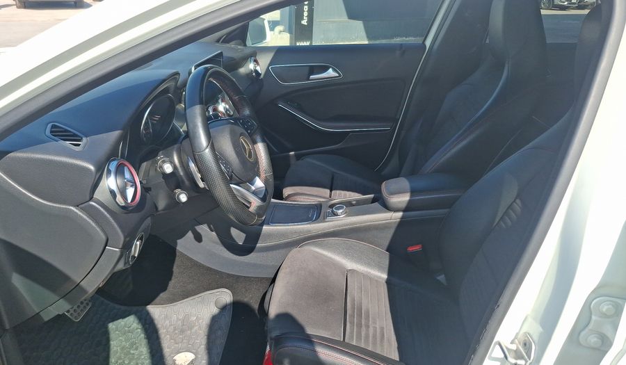 Mercedes Benz Clase Gla 2.1 GLA 220 CDI 4MATIC DCT Suv 2017