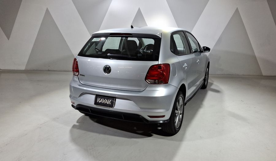 Volkswagen Polo 1.6 COMFORTLINE PLUS Hatchback 2020