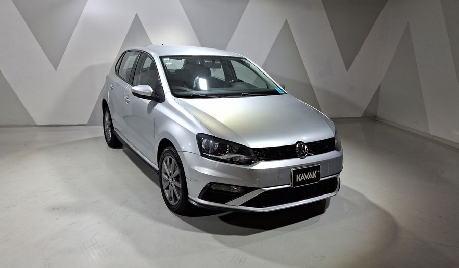 Volkswagen Polo 1.6 COMFORTLINE PLUS Hatchback 2020