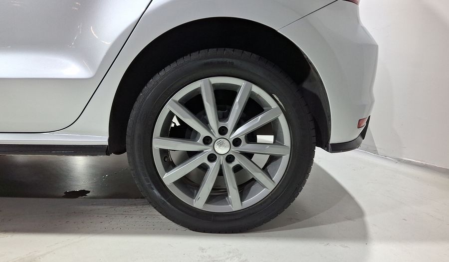 Volkswagen Polo 1.6 COMFORTLINE PLUS Hatchback 2020