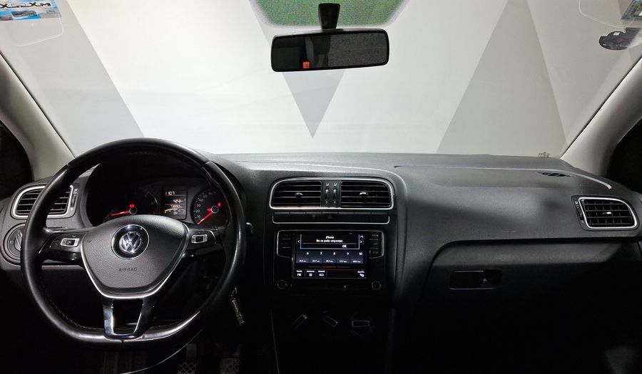Volkswagen Polo 1.6 COMFORTLINE PLUS Hatchback 2020