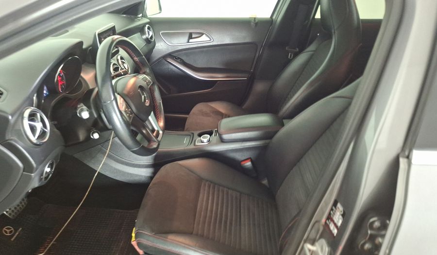 Mercedes Benz Clase Gla 2.0 GLA 250 4MATIC DCT Suv 2014