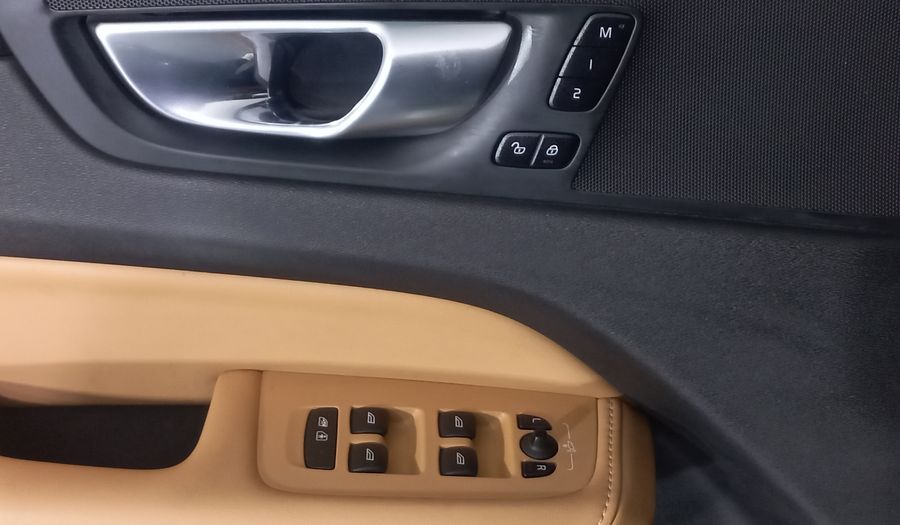 Volvo Xc60 2.0 T6 INSCRIPTION AUTO 4WD Suv 2020
