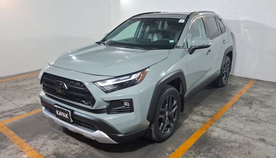 Toyota • RAV4