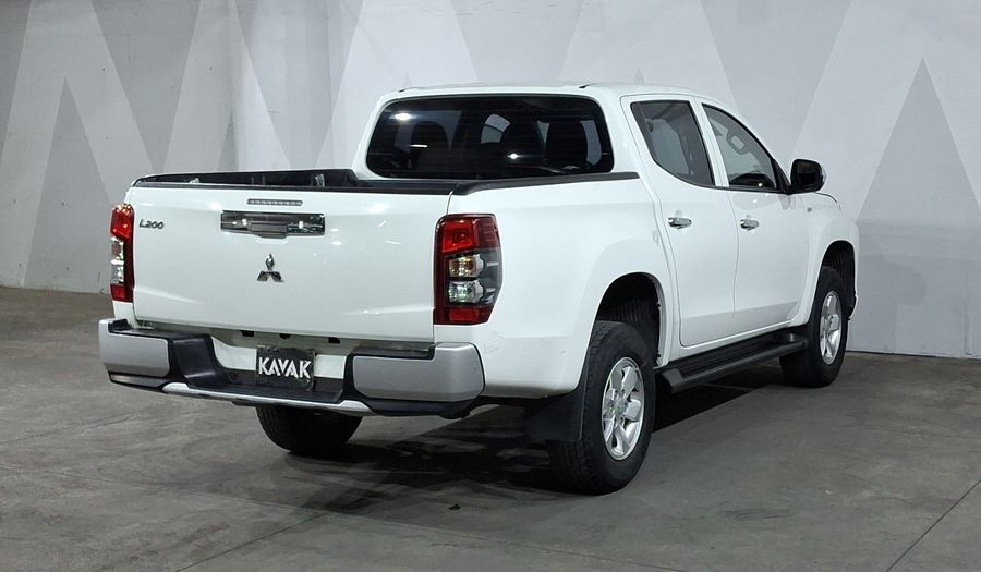 Mitsubishi L200 2.4 GLX GASOLINA Pickup 2023