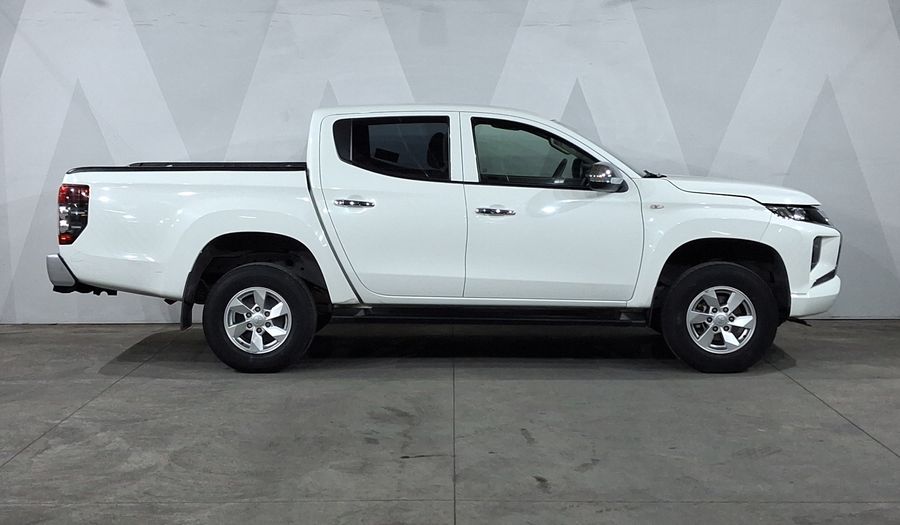 Mitsubishi L200 2.4 GLX GASOLINA Pickup 2023