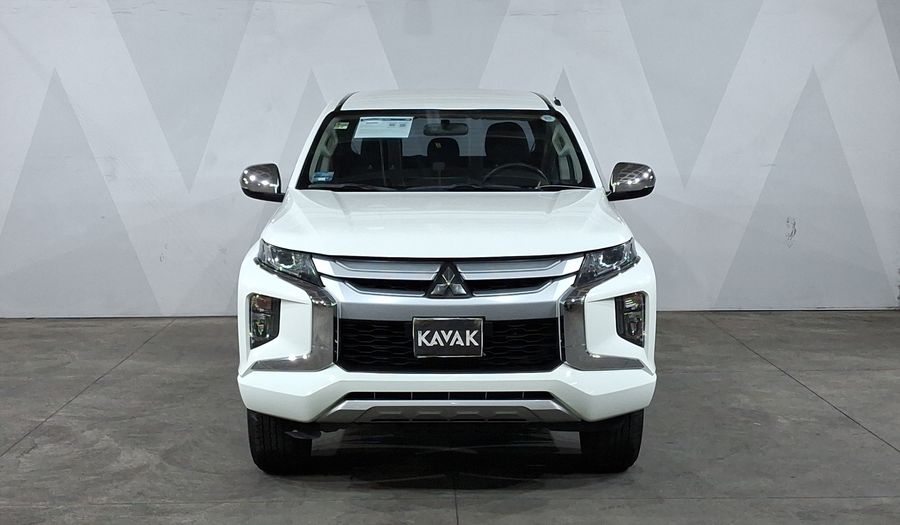 Mitsubishi L200 2.4 GLX GASOLINA Pickup 2023