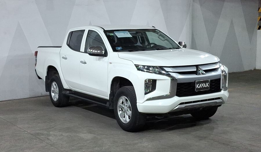 Mitsubishi L200 2.4 GLX GASOLINA Pickup 2023