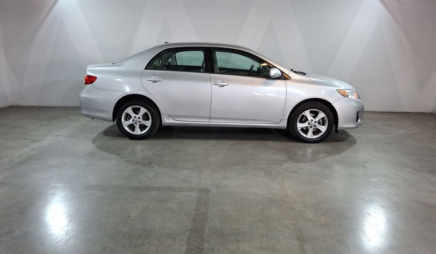 Toyota Corolla 1.8 XLE AT W/SR Sedan 2012