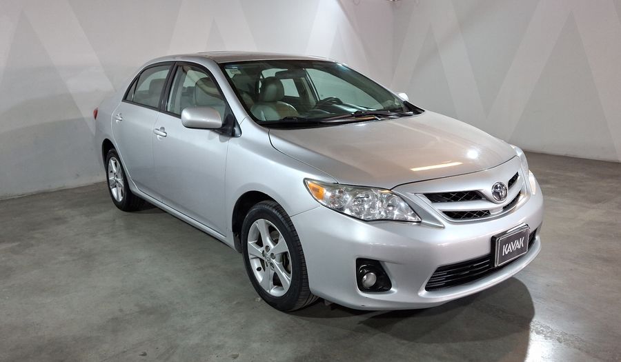 Toyota Corolla 1.8 XLE AT W/SR Sedan 2012