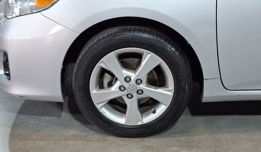 Toyota Corolla 1.8 XLE AT W/SR Sedan 2012
