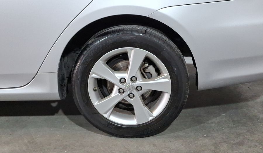Toyota Corolla 1.8 XLE AT W/SR Sedan 2012