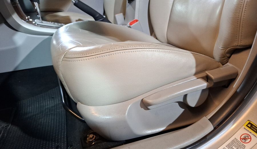 Toyota Corolla 1.8 XLE AT W/SR Sedan 2012