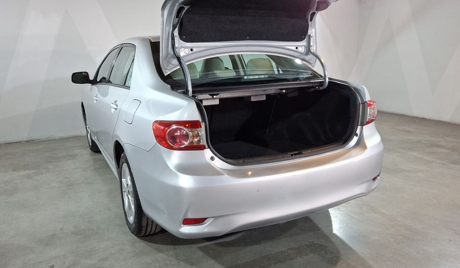 Toyota Corolla 1.8 XLE AT W/SR Sedan 2012