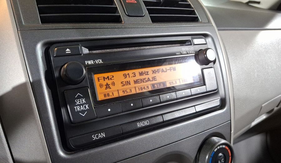 Toyota Corolla 1.8 XLE AT W/SR Sedan 2012
