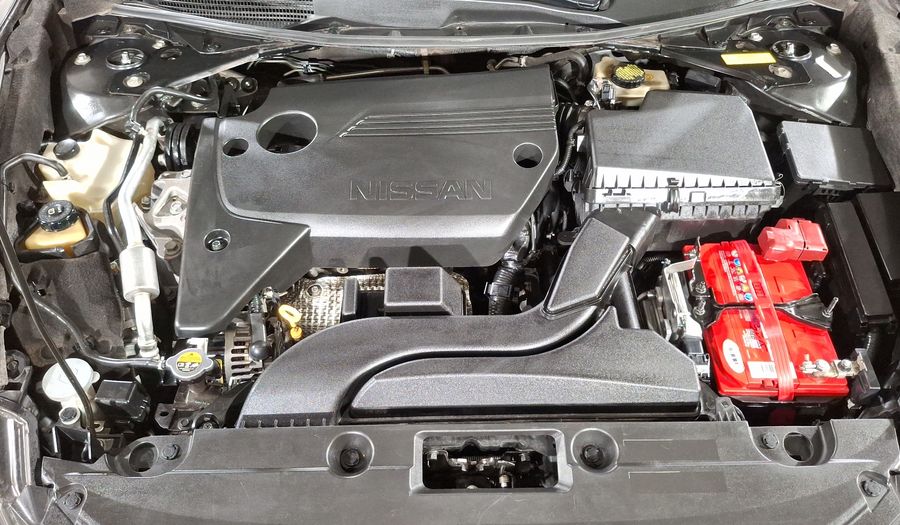 Nissan Altima 2.5 ADVANCE NAVI CVT Sedan 2017