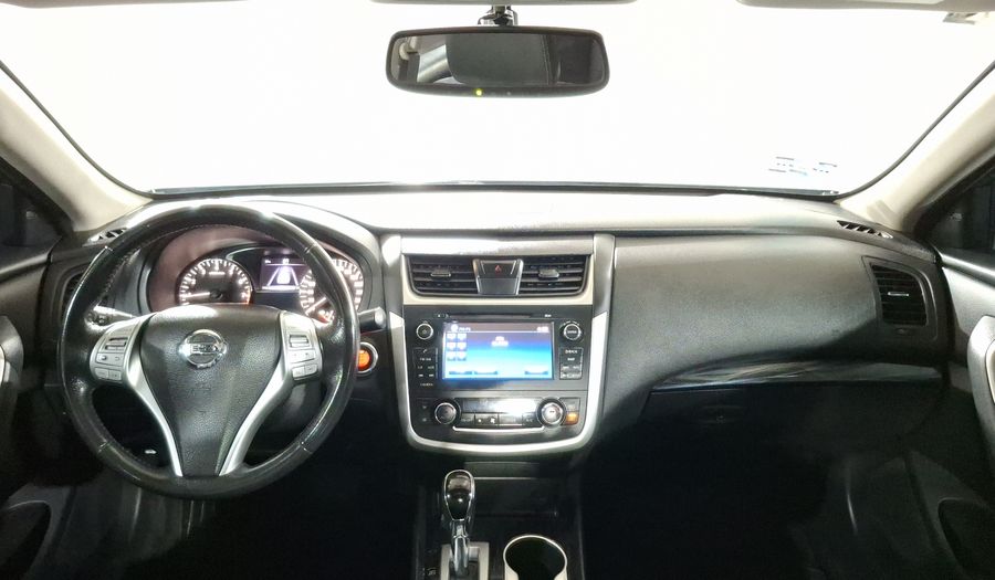 Nissan Altima 2.5 ADVANCE NAVI CVT Sedan 2017