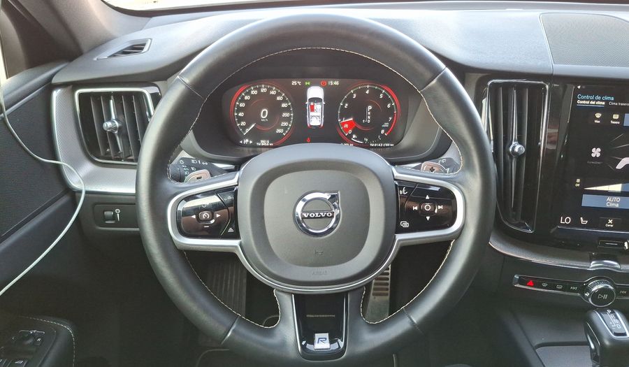 Volvo Xc60 2.0 T6 R-DESIGN AUTO 4WD Suv 2021