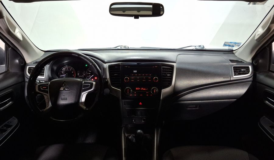Mitsubishi L200 2.4 GLX GASOLINA Pickup 2021