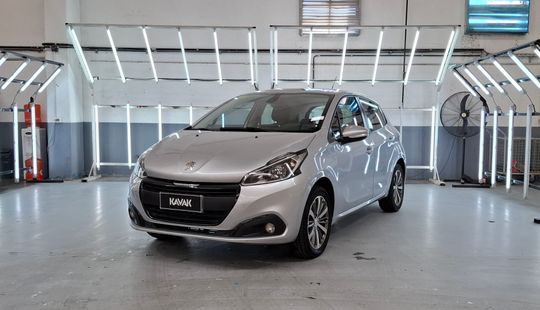 Peugeot • 208