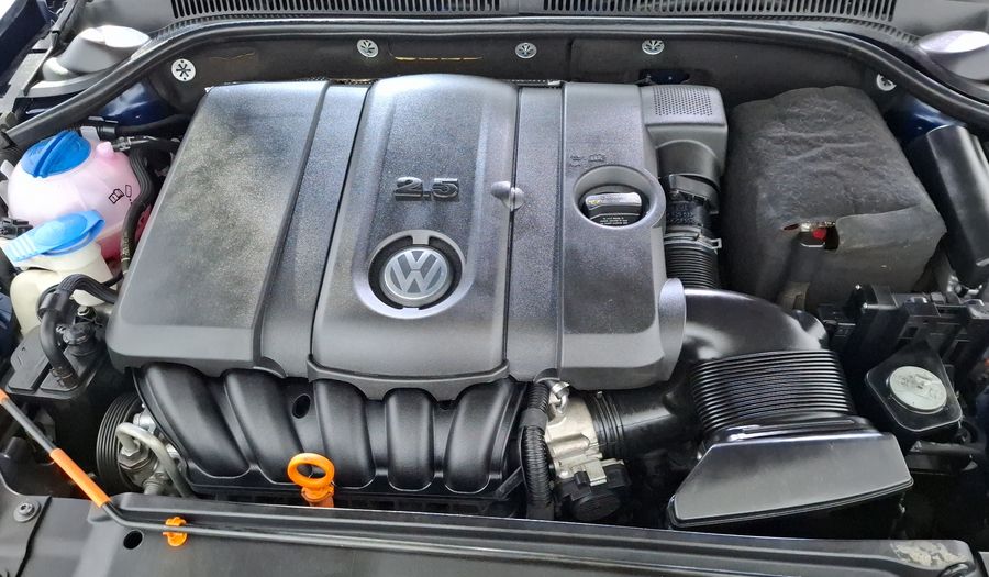 Volkswagen Jetta 2.5 STYLE ACTIVE TIPTRONIC Sedan 2013