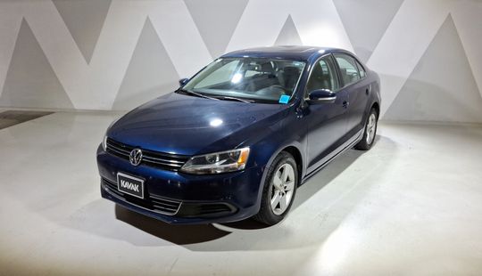 Volkswagen • Jetta