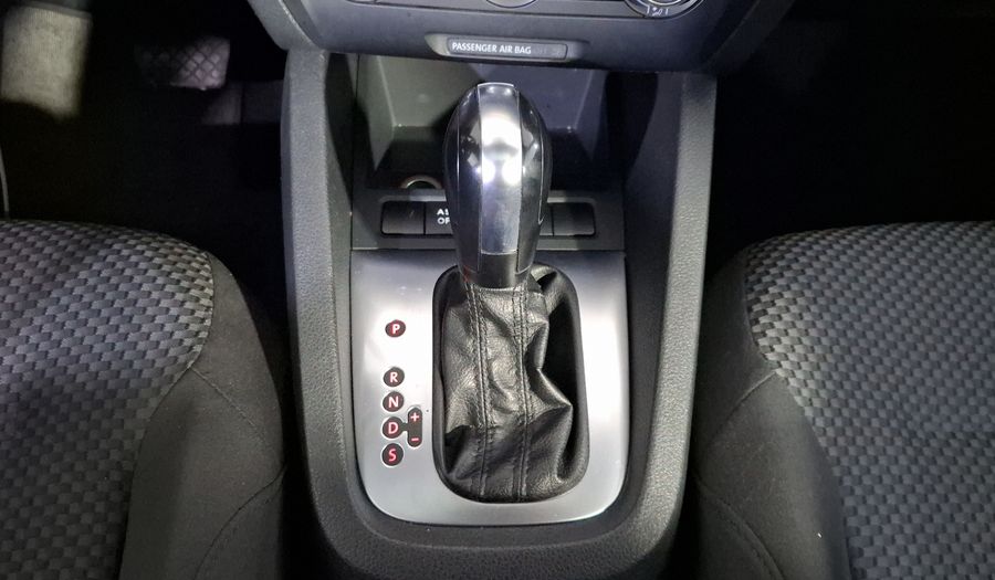 Volkswagen Jetta 2.5 STYLE ACTIVE TIPTRONIC Sedan 2013