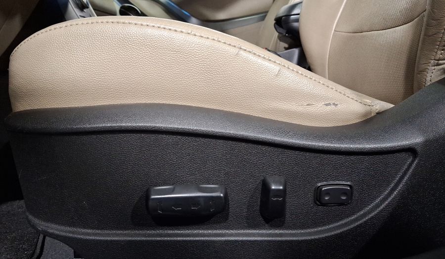 Hyundai Elantra 1.8 LIMITED TECH NAVI AT Sedan 2016