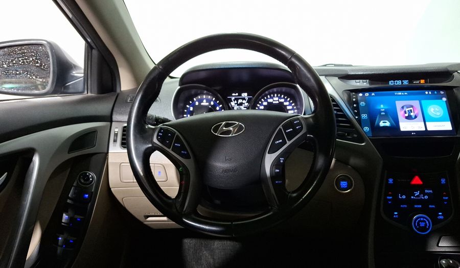 Hyundai Elantra 1.8 LIMITED TECH NAVI AT Sedan 2016