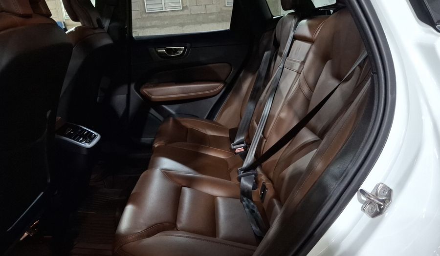 Volvo Xc60 2.0 B6 MHEV INSCRIPTION AUTO AWD Suv 2022