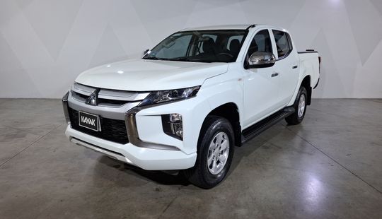 Mitsubishi • L200