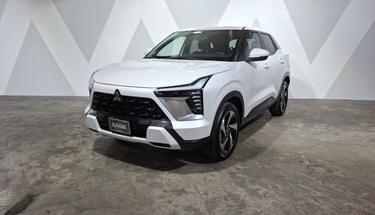 Mitsubishi • Outlander Sport