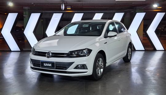 Volkswagen • Polo