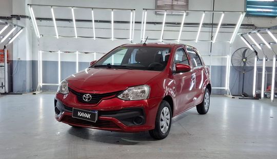 Toyota • Etios