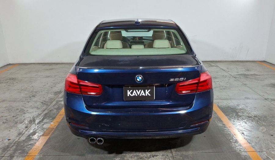 Bmw Serie 3 2.0 320IA AUTO Sedan 2017