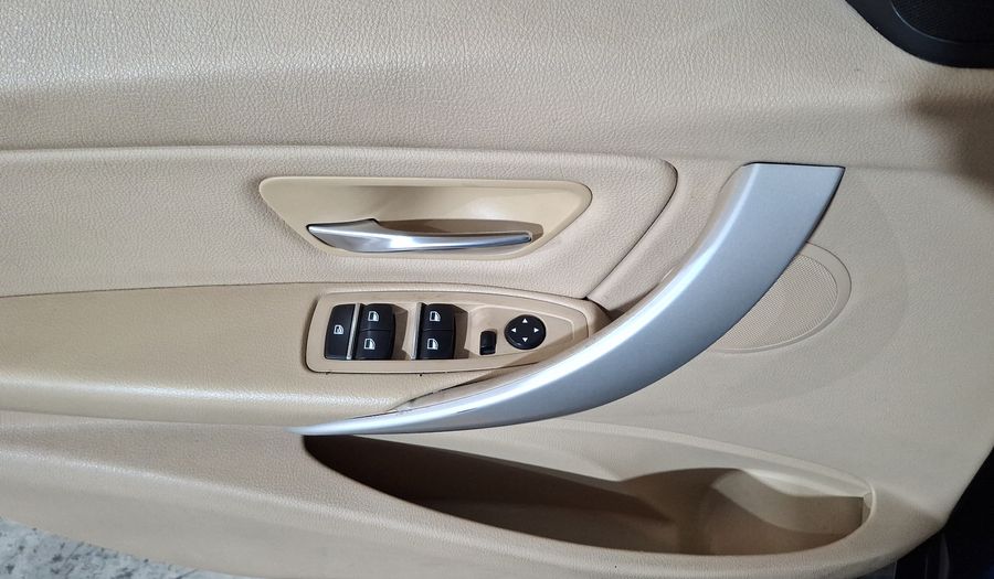 Bmw Serie 3 2.0 320IA AUTO Sedan 2017