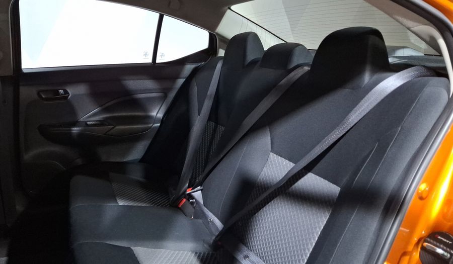 Nissan Versa 1.6 SENSE CVT Sedan 2024