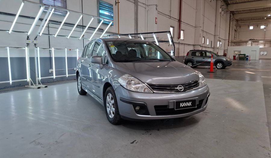 Nissan Tiida 1.8 ACENTA Hatchback 2013