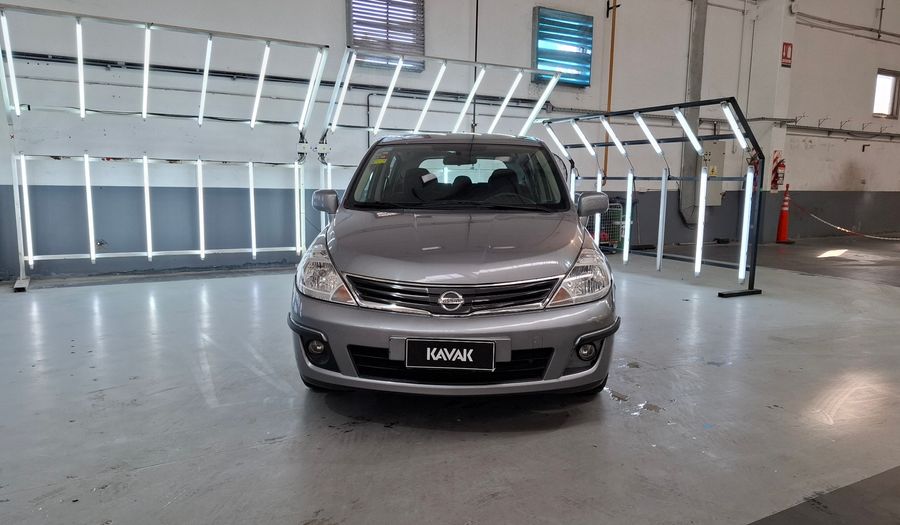Nissan Tiida 1.8 ACENTA Hatchback 2013