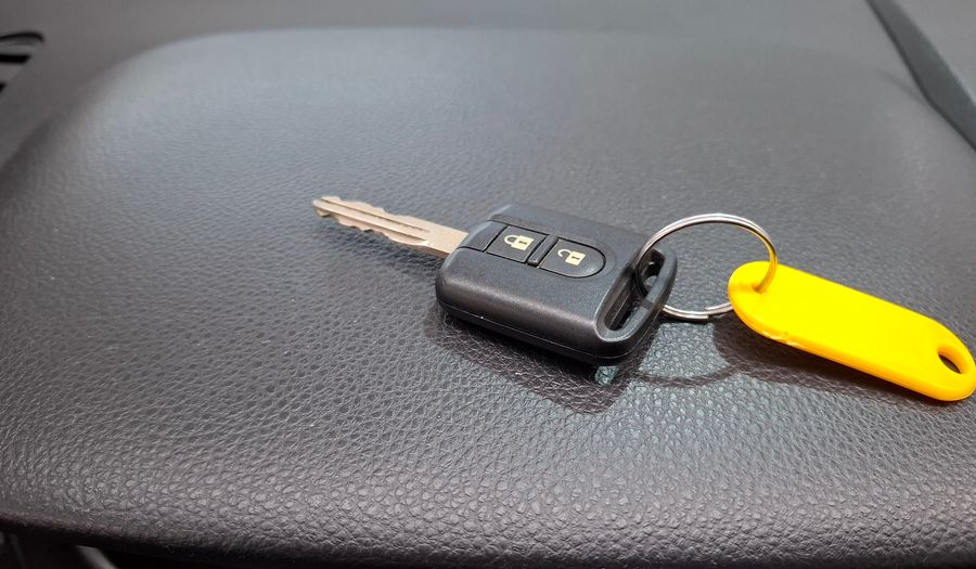 Nissan Tiida 1.8 ACENTA Hatchback 2013